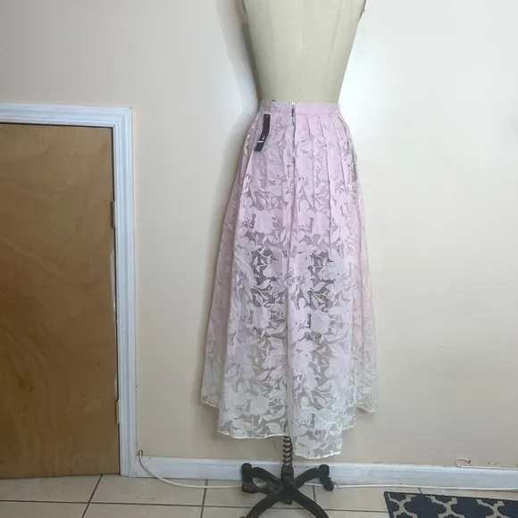 0184 NWT Anthro Stella &amp; Jamie Lace Maxi Skirt