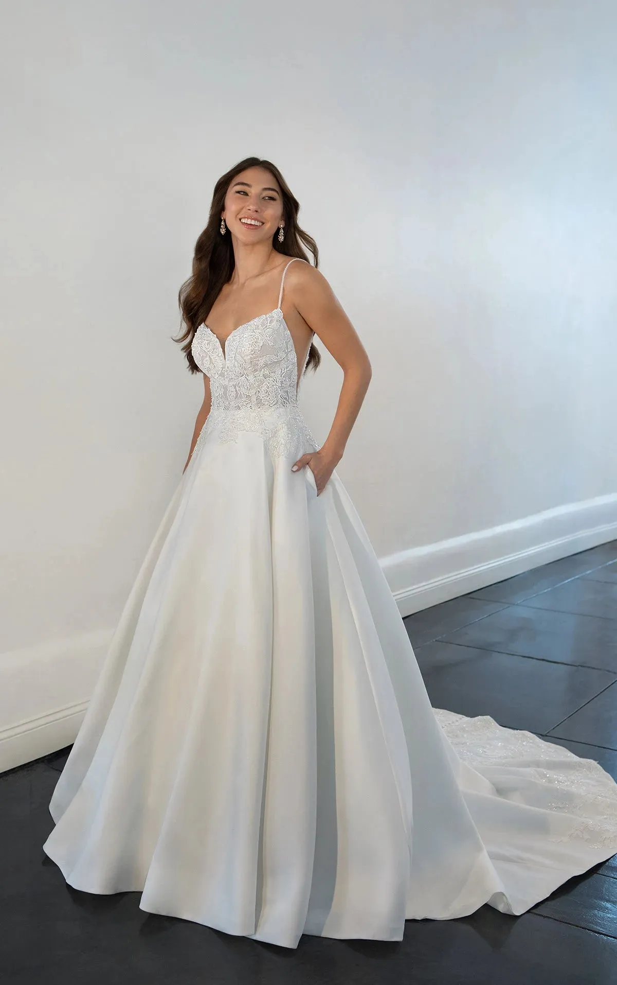 1430 Essense Martina Liana