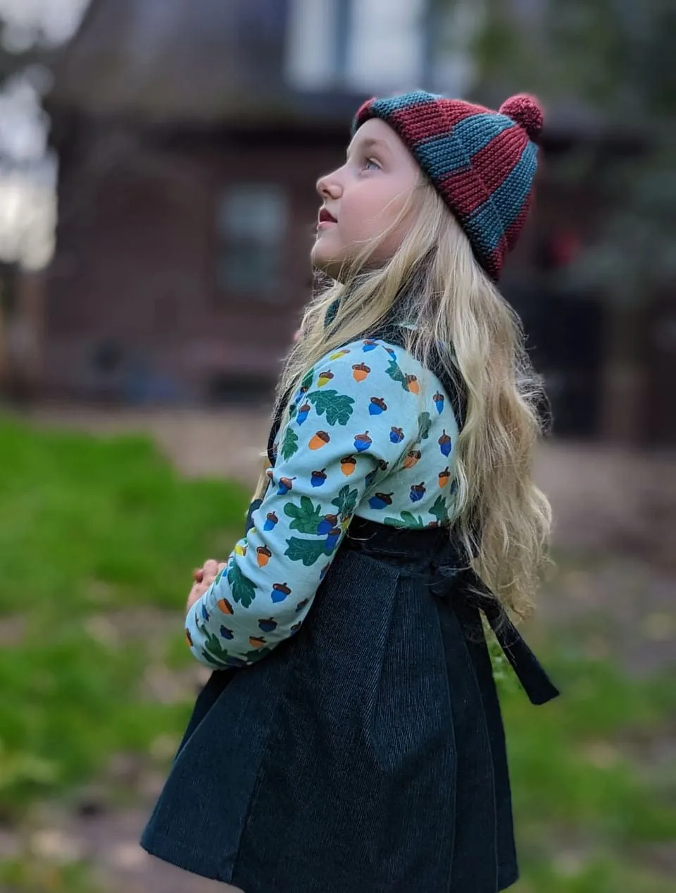 Acorns Long Sleeve Shirt [only 9-10 Years left]