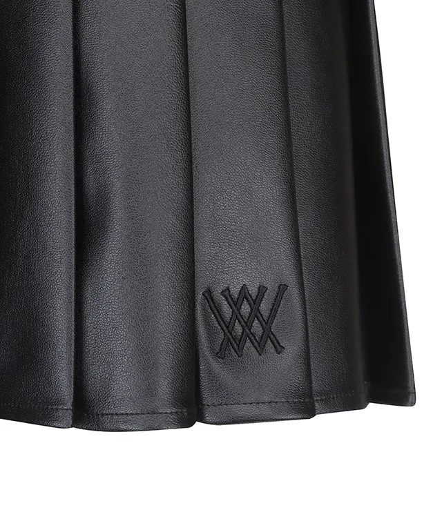 ANEW Golf: W Leather Half Pleats SQ - Black