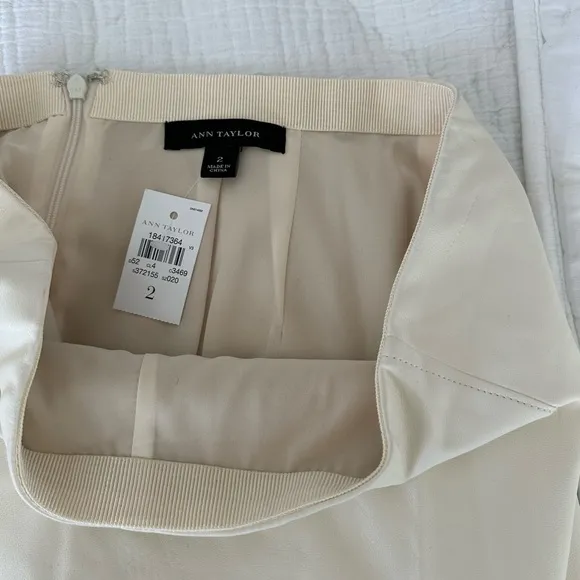 Ann Taylor cream leather skirt