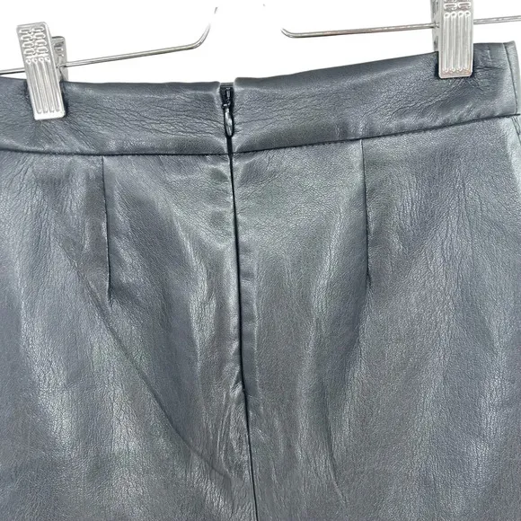 Aritzia Wilfred Patio Mini Skirt High-waisted Vegan Leather Black Size 00