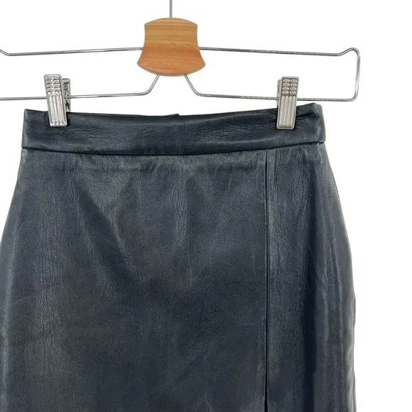 Aritzia Wilfred Patio Mini Skirt High-waisted Vegan Leather Black Size 00
