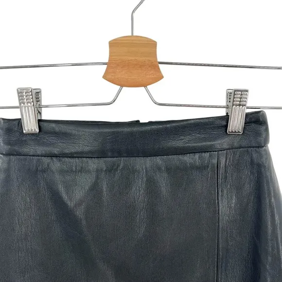 Aritzia Wilfred Patio Mini Skirt High-waisted Vegan Leather Black Size 00