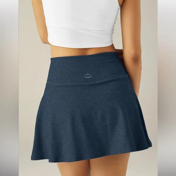 Beyond Yoga Spacedye Move‎ it High Waisted Skirt Size Medium Navy Blue