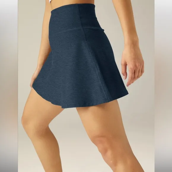 Beyond Yoga Spacedye Move‎ it High Waisted Skirt Size Medium Navy Blue