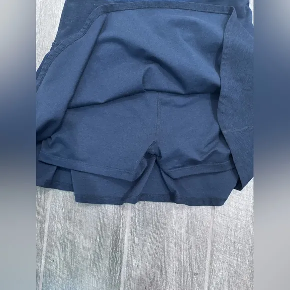 Beyond Yoga Spacedye Move‎ it High Waisted Skirt Size Medium Navy Blue