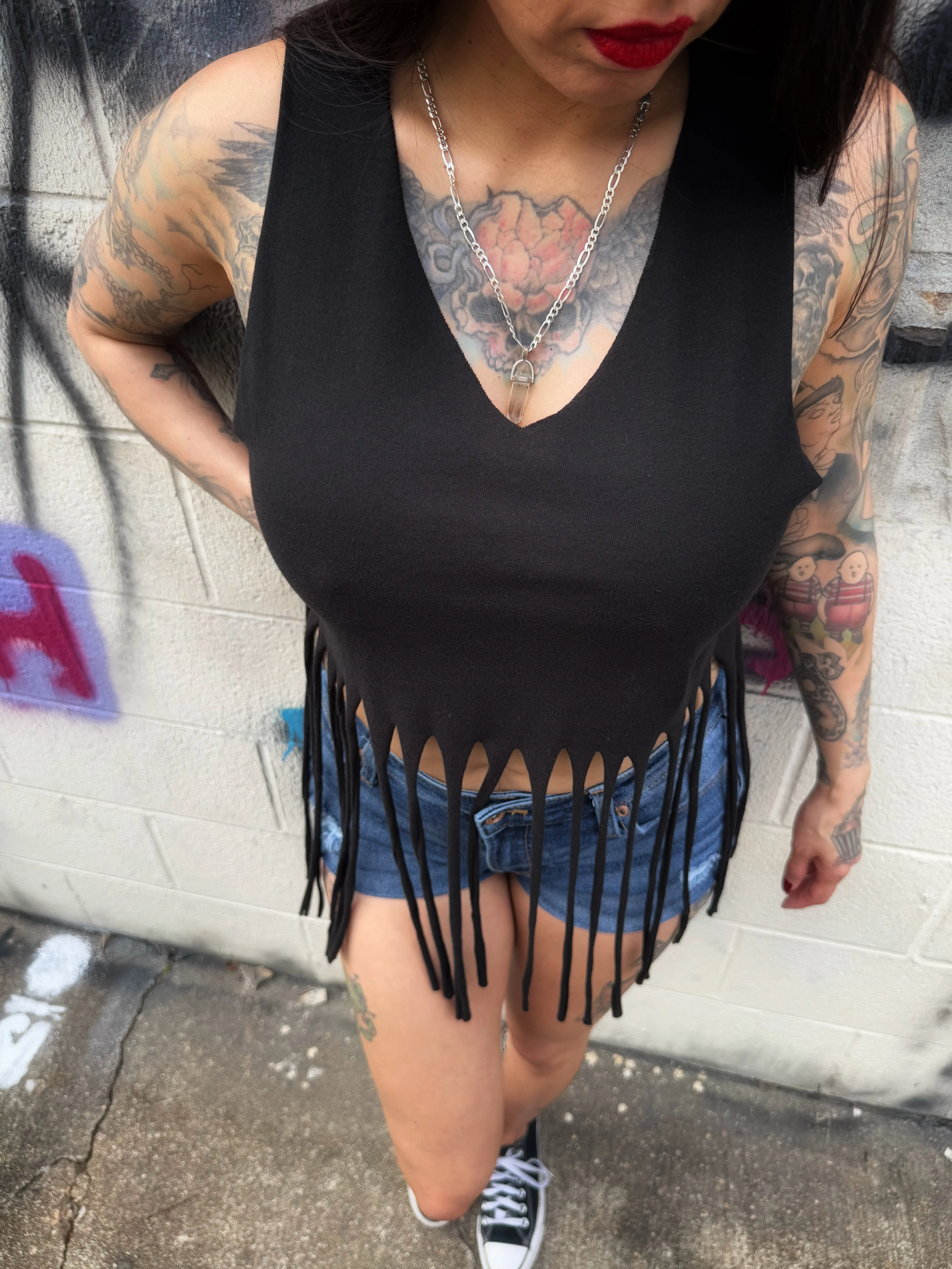 BLACK FLARE CROP TANK TOP - 1.0
