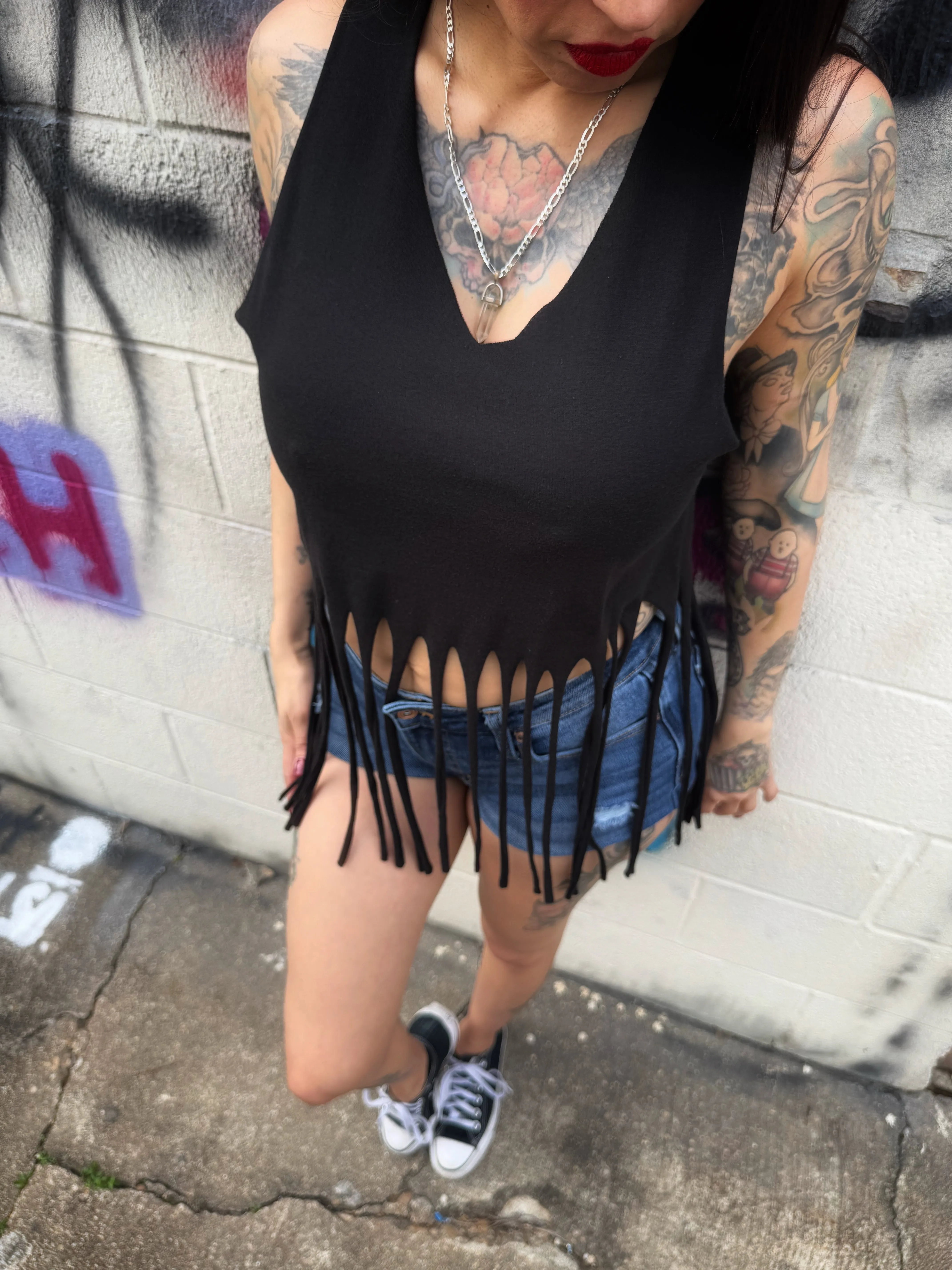 BLACK FLARE CROP TANK TOP - 1.0