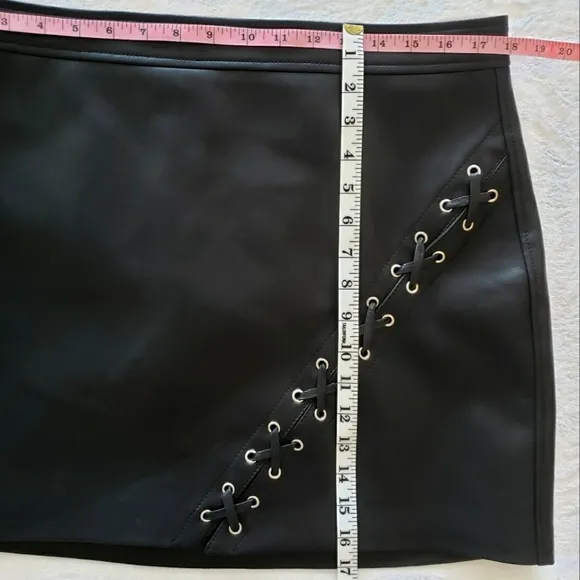 BLANK NYC Spend The Night Lace Up Faux Leather Mini Skirt--Sz 32