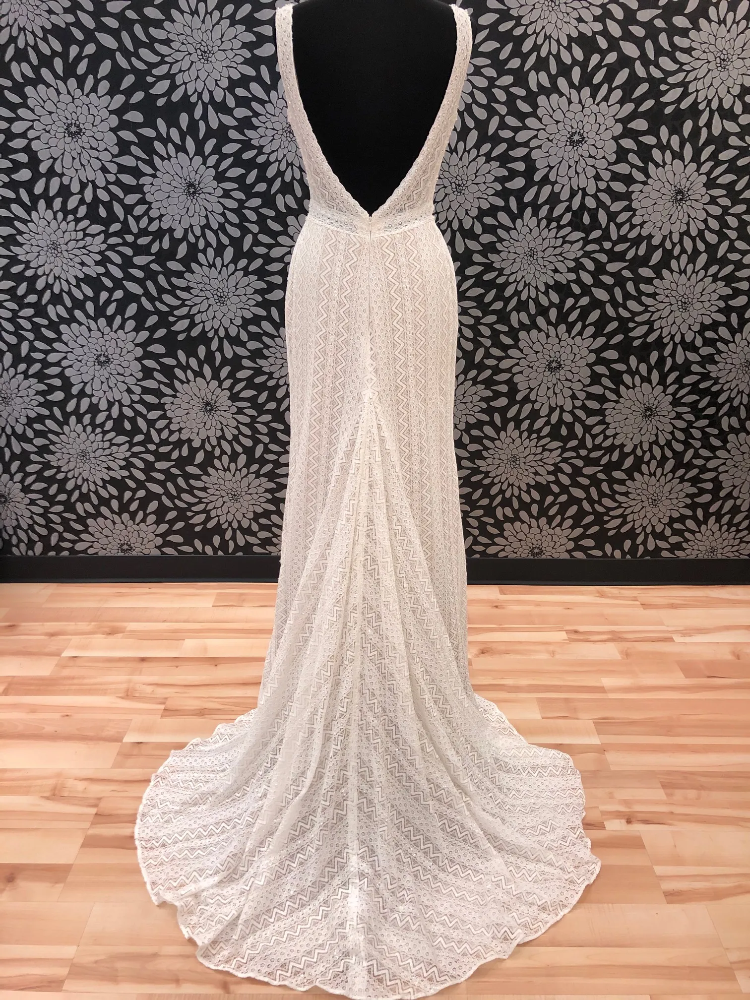 Bold Lace Sheath Gown