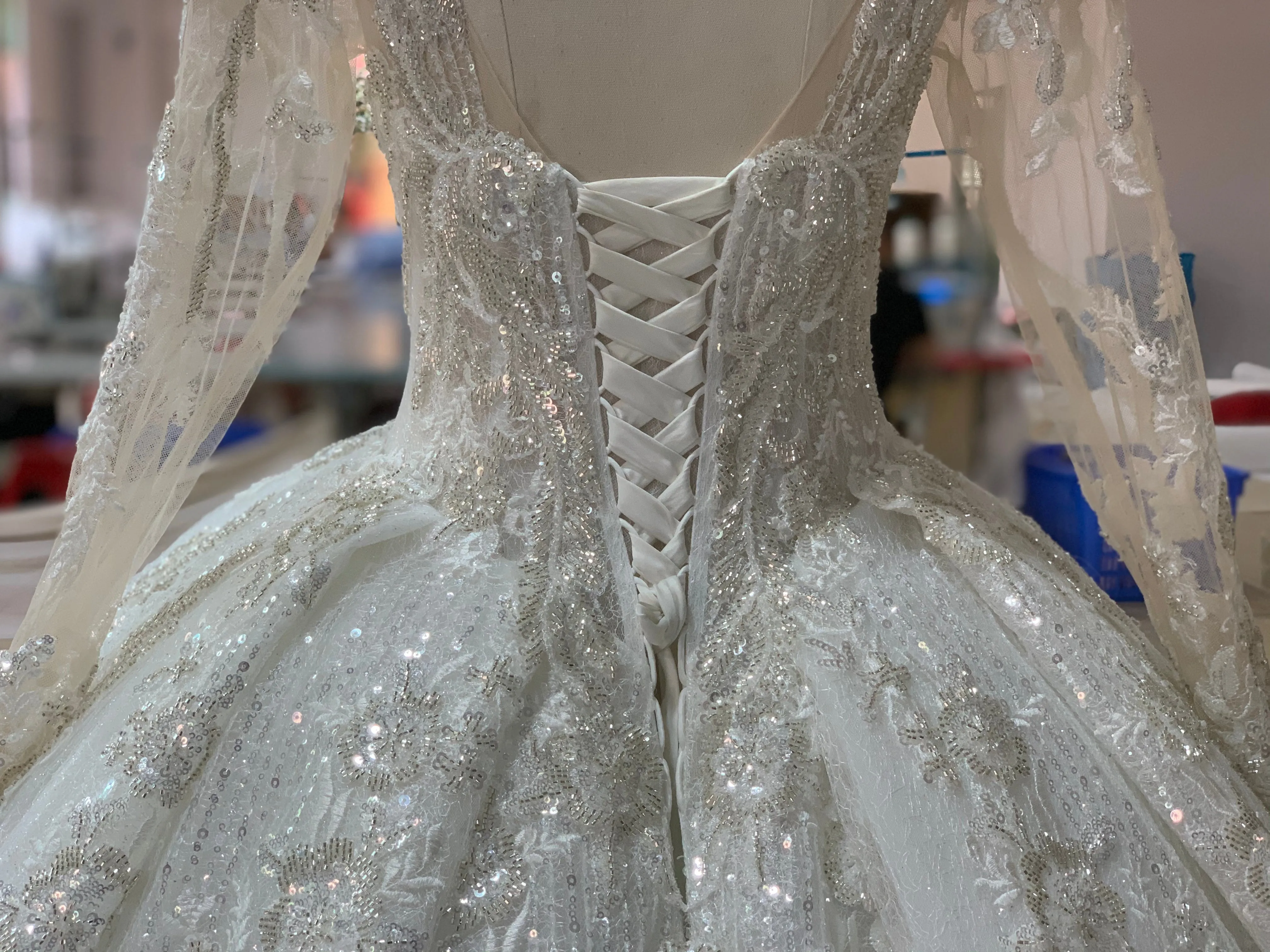 BYG luxury royal long sleeves wedding dress