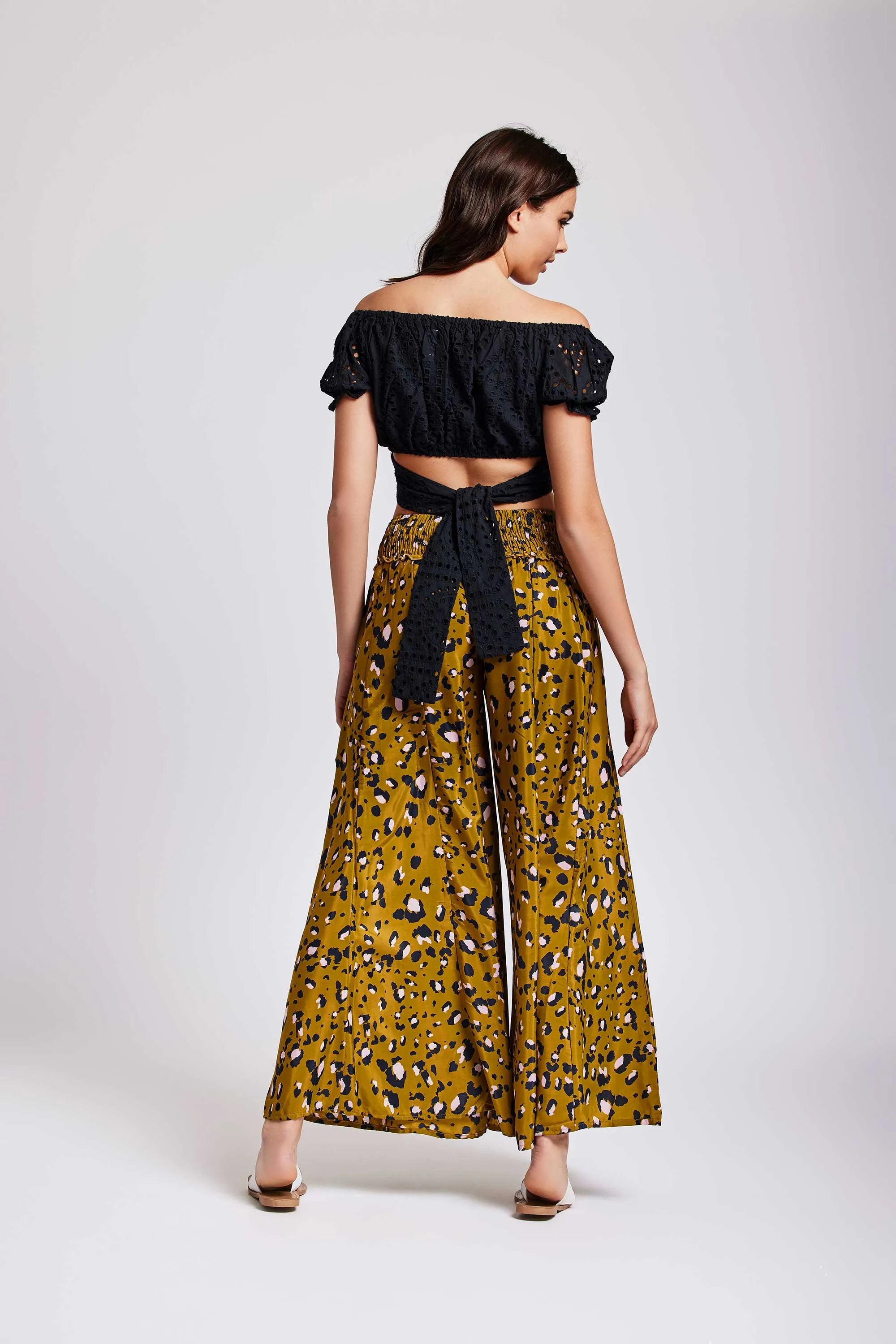 Crop top in pizzo