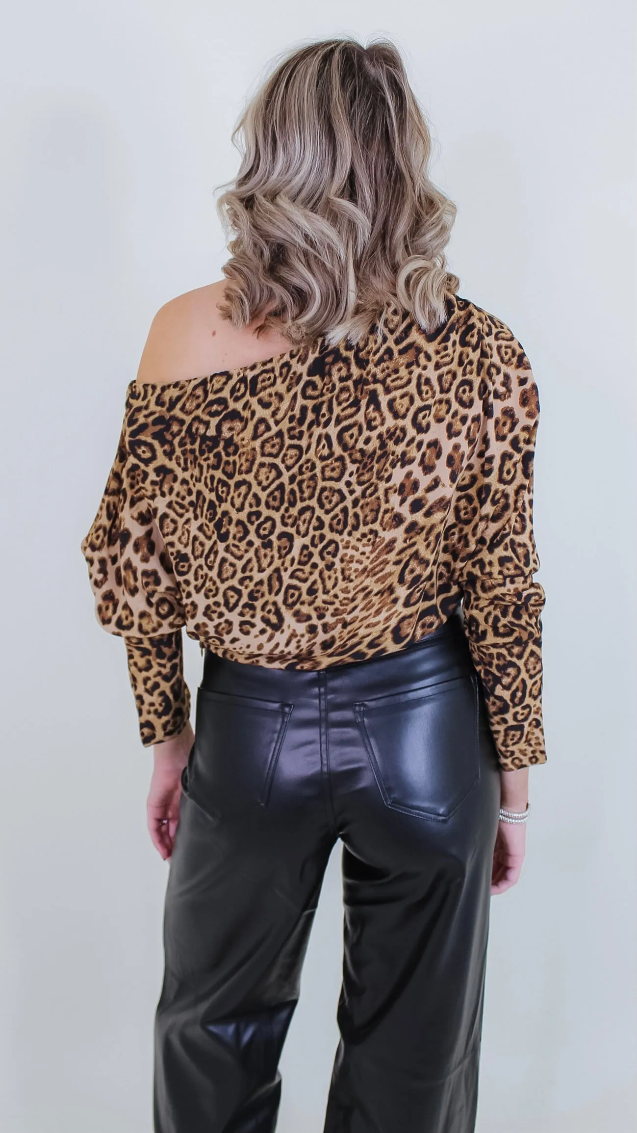 Daniela Leopard Top