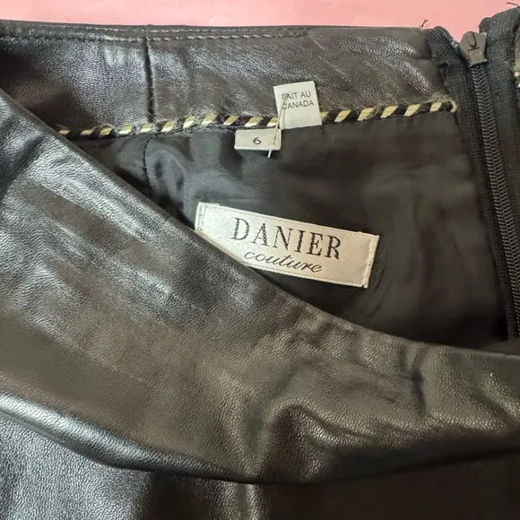 Danier Couture Leather Skirt Black