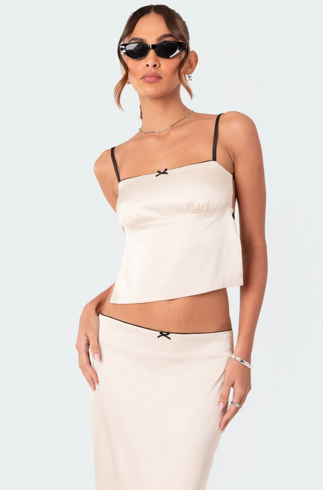 Edikted - Open Satin Set in Beige