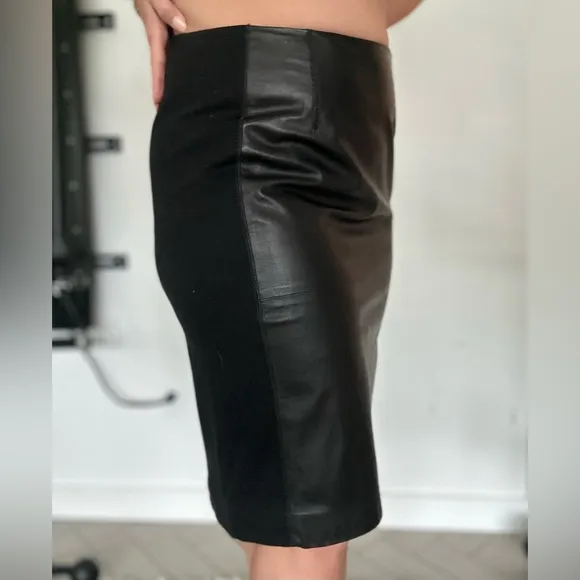 Ellen Tracy 100% Leather Pencil Skirt in size 6