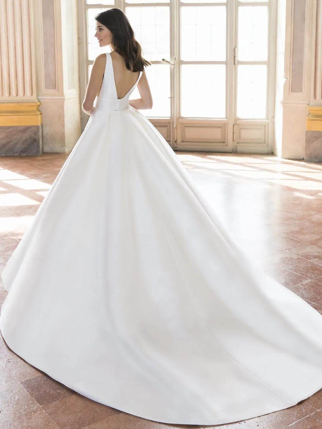 Enzoani: Tiffany