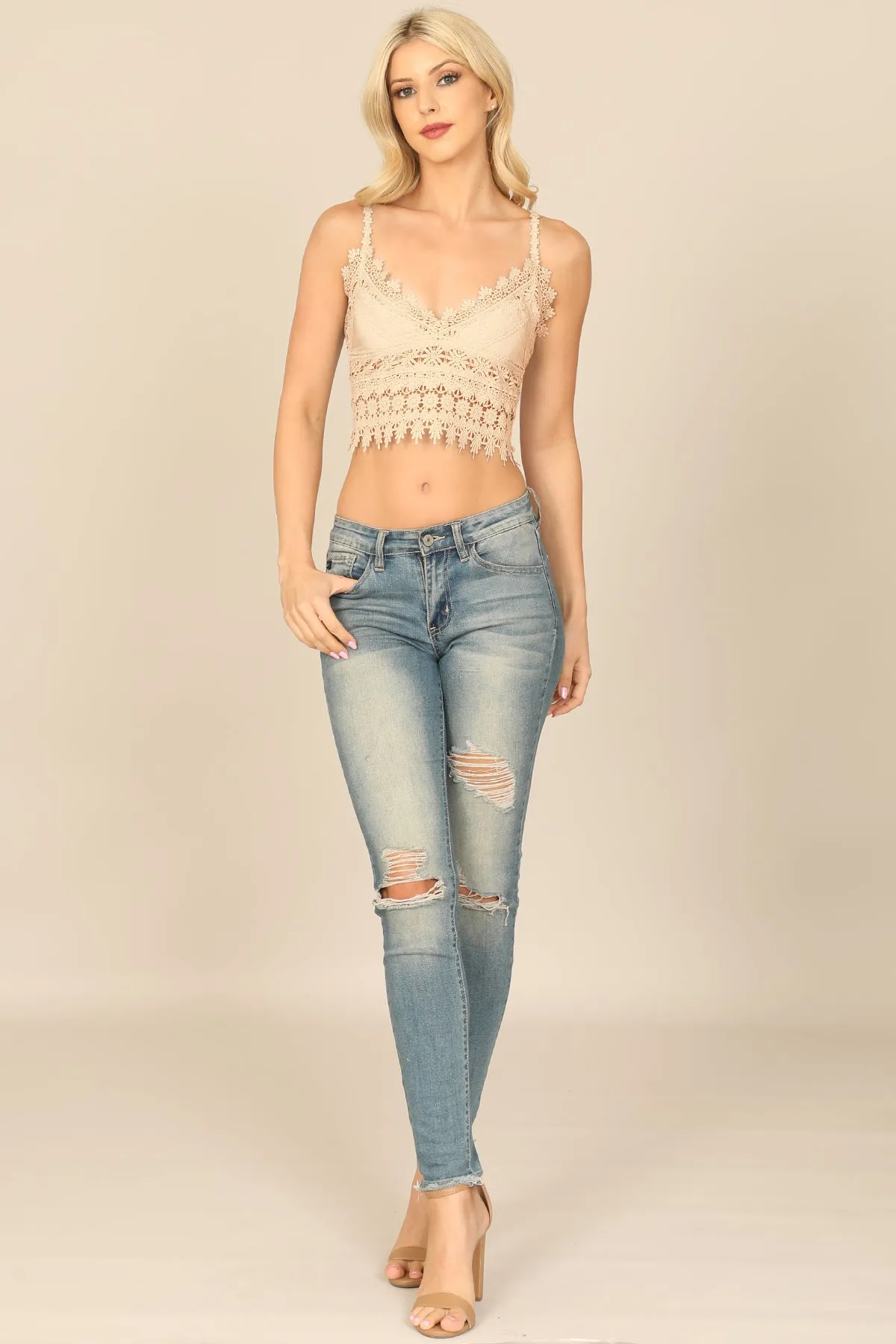 FLORAL LACE DETAIL CROP TOP