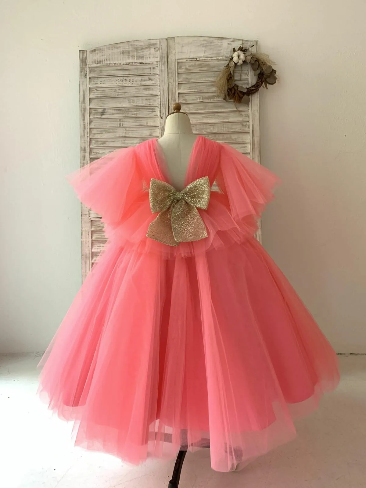 Fluffy Sleeves V Neck Coral Yellow Tulle Wedding Flower Girl Dress Kids Party