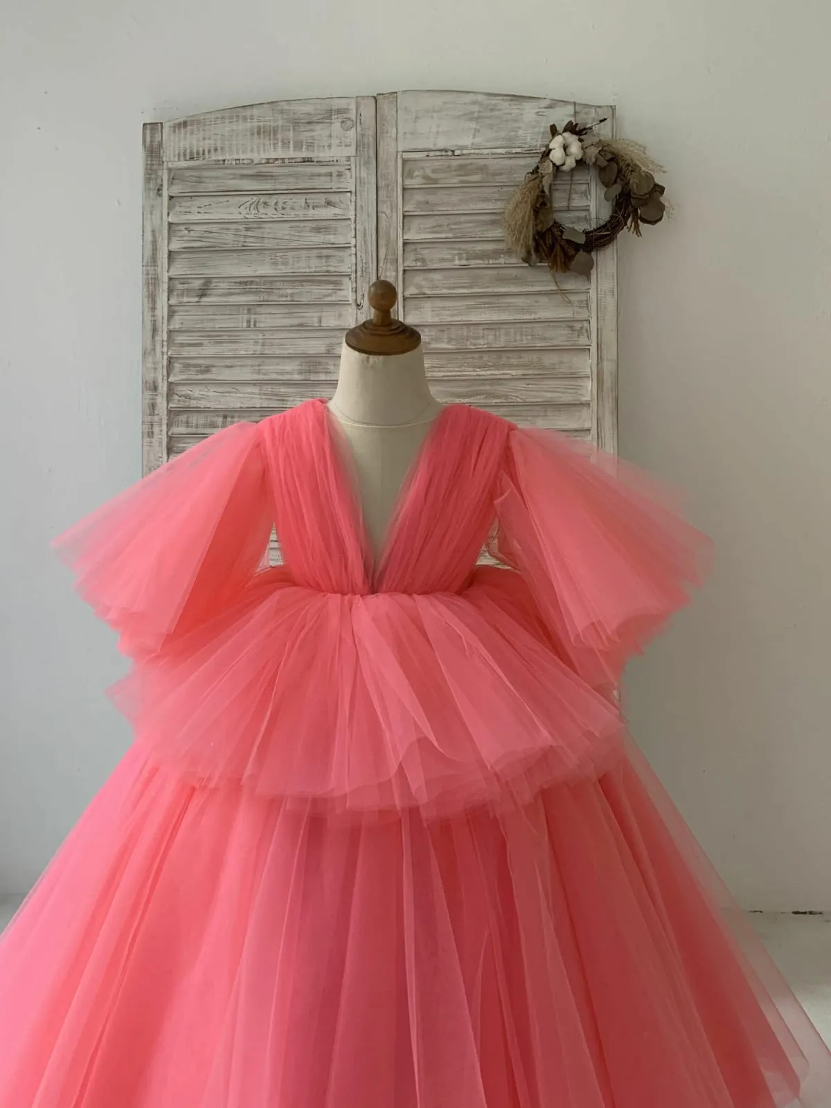Fluffy Sleeves V Neck Coral Yellow Tulle Wedding Flower Girl Dress Kids Party