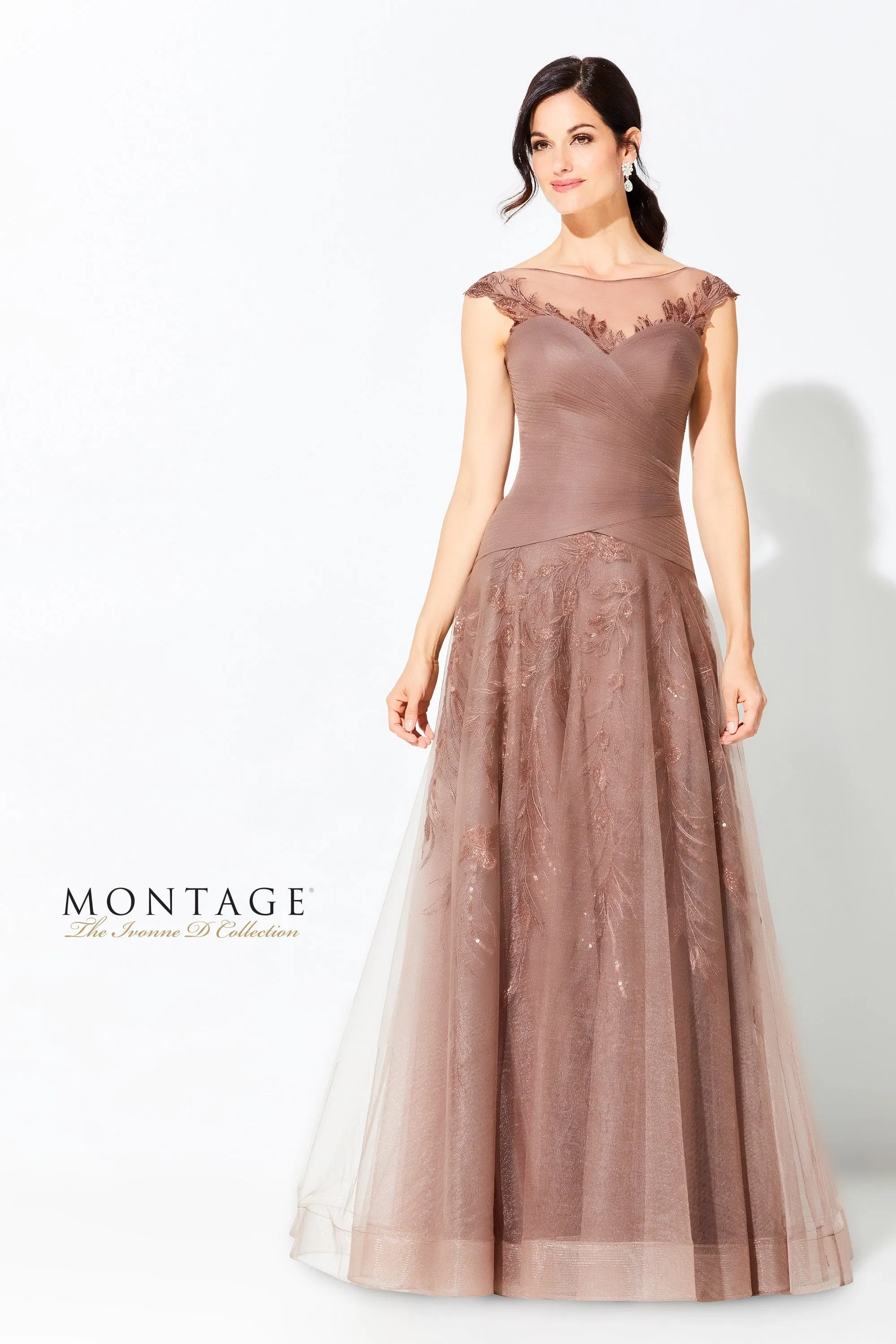 Ivonne D: 220D28