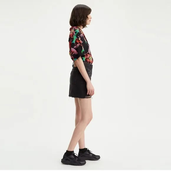 LEVI’s Deconstructed Mini Skirt Ill-Fated Black, Small