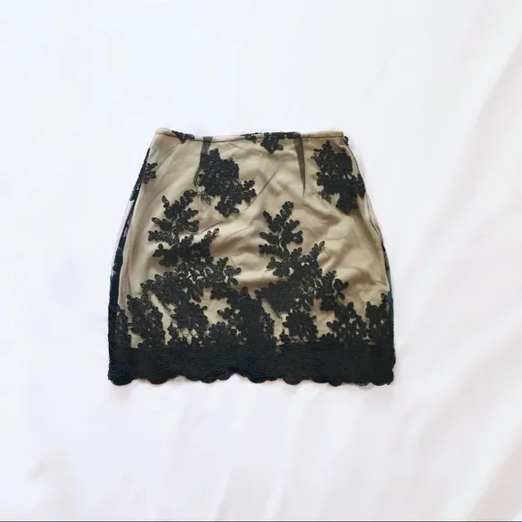 lf seek the label ⋆ lace   mesh skirt