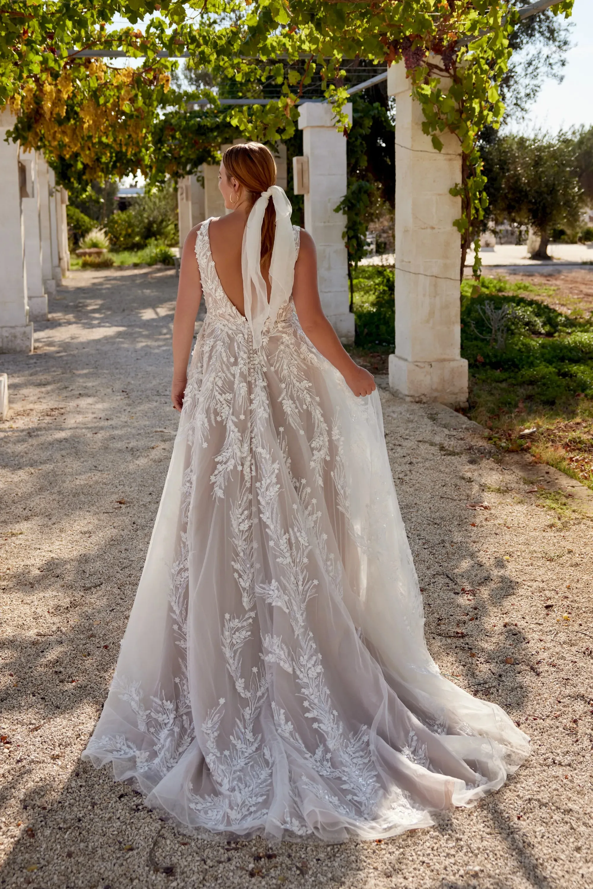 Lillian West - Style 66372 