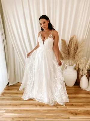MADI LANE - Harper 
