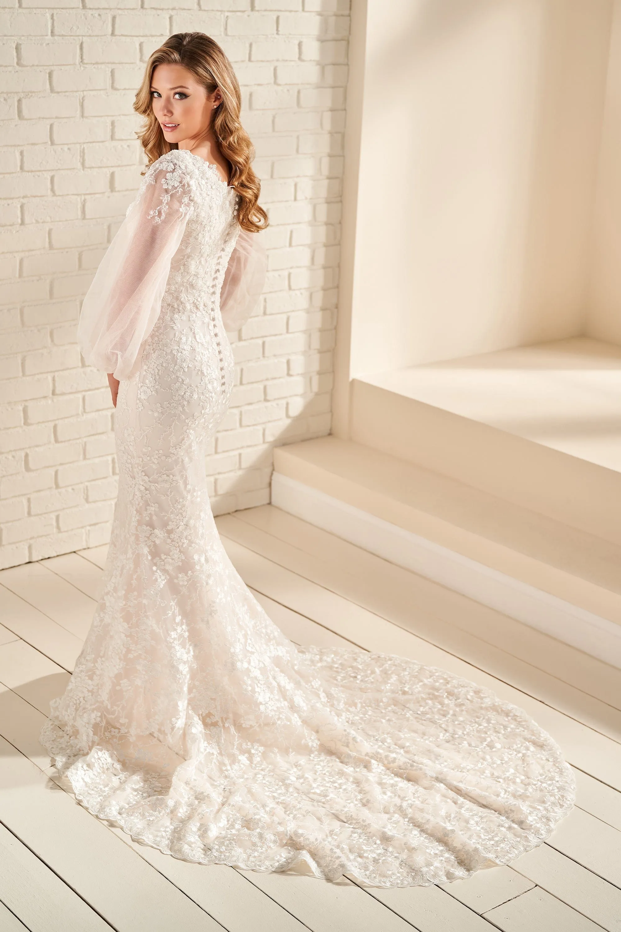 Modest by Mon Cheri: MOD952