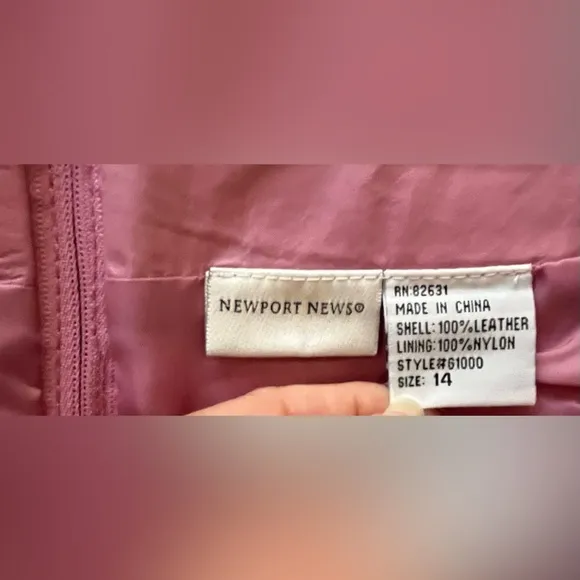 Newport News Women’s Pink 100% Leather Skirt size 14