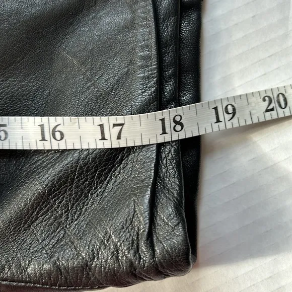 Northampton VTG black soft Leather skirt SZ 8