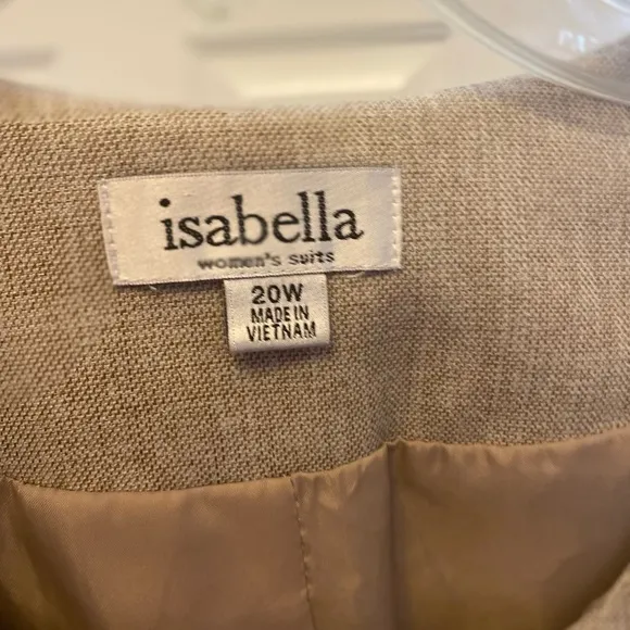 NWOT ISABELLA TAN 2 PIECE SKIRT SUIT SIZE 29W
