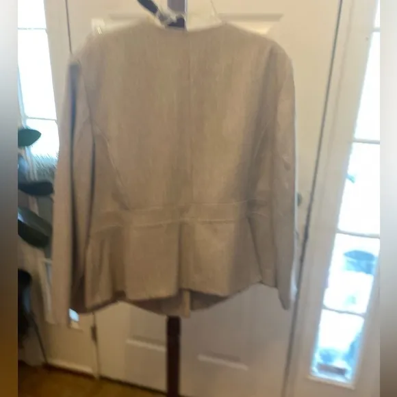 NWOT ISABELLA TAN 2 PIECE SKIRT SUIT SIZE 29W