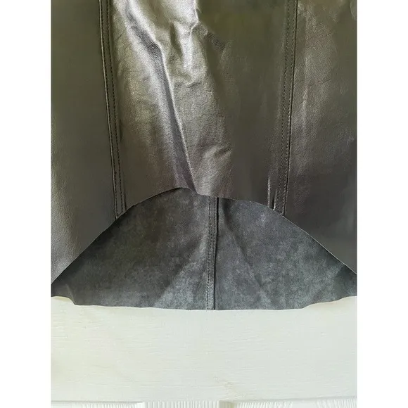 NWT $228 TROUVE NORDSTROM CURVED HEM BLACK LEATHER SKIRT Sz 4