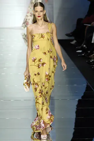 Prettiest Spring 2006 Valentino Runway Pink Floral Rose Print Pink Silk Chiffon w Draped Side Panel