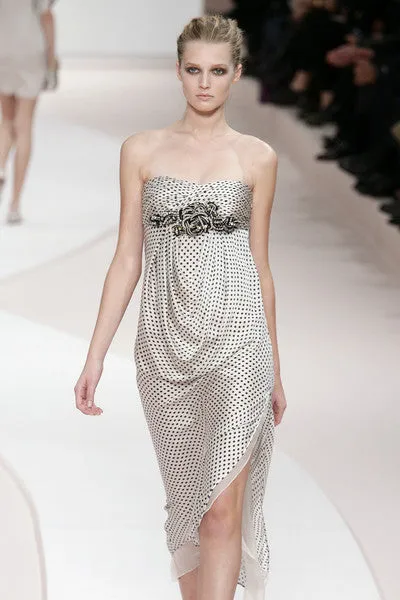 Pretty Spring 2009 Valentino Runway Strapless Dotted Silk w Front Detailing