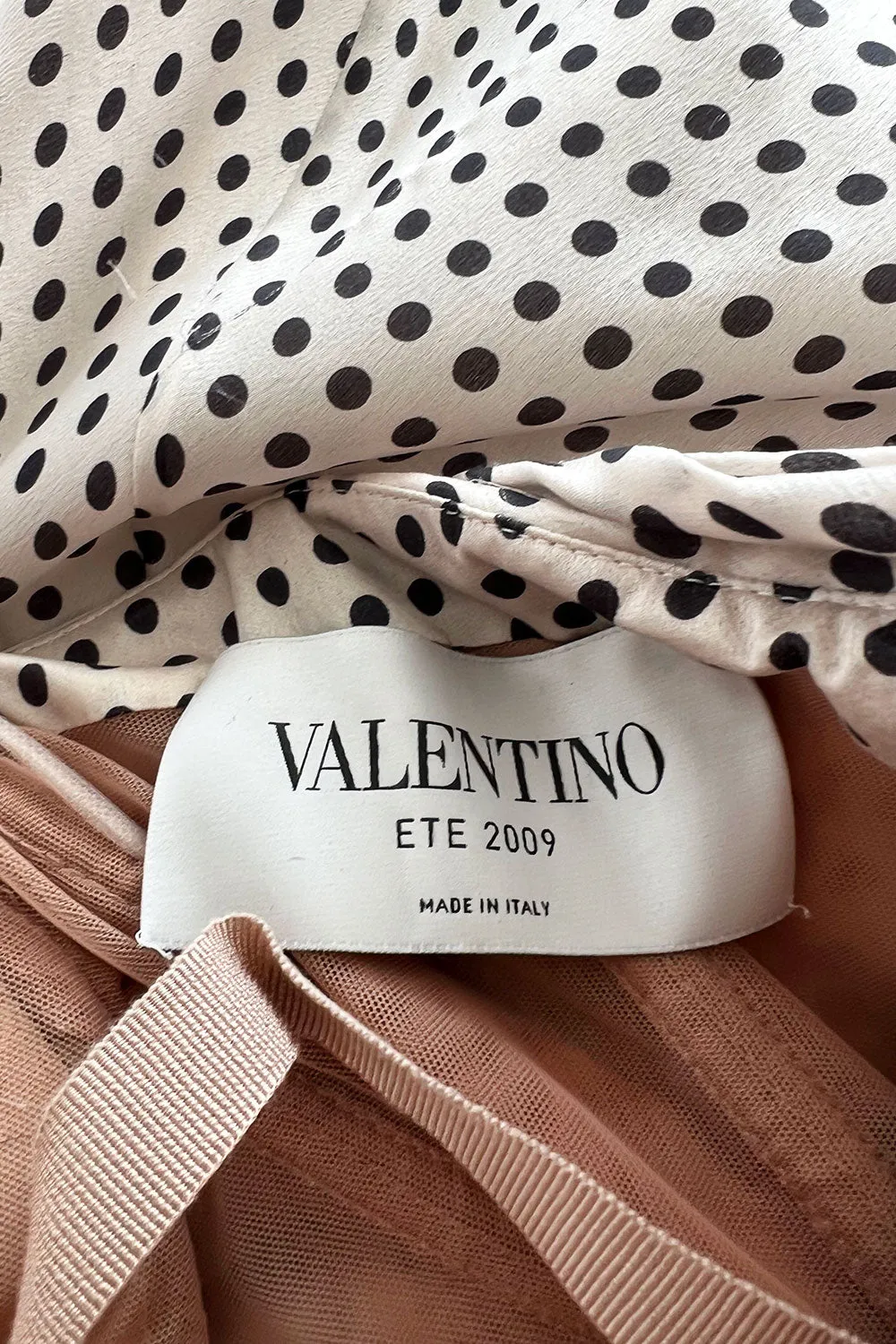 Pretty Spring 2009 Valentino Runway Strapless Dotted Silk w Front Detailing