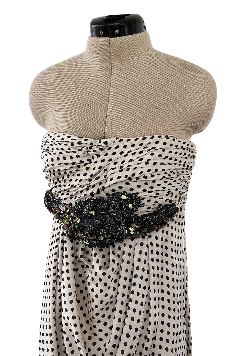 Pretty Spring 2009 Valentino Runway Strapless Dotted Silk w Front Detailing