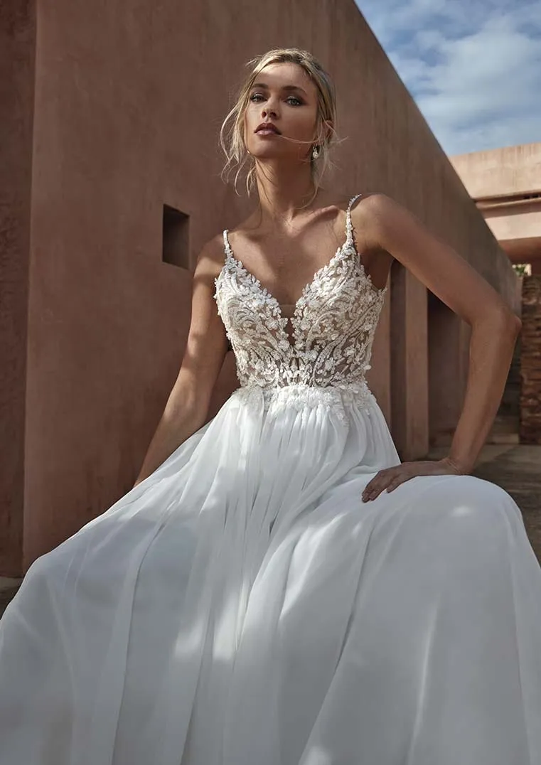 Pronovias: Corinzia