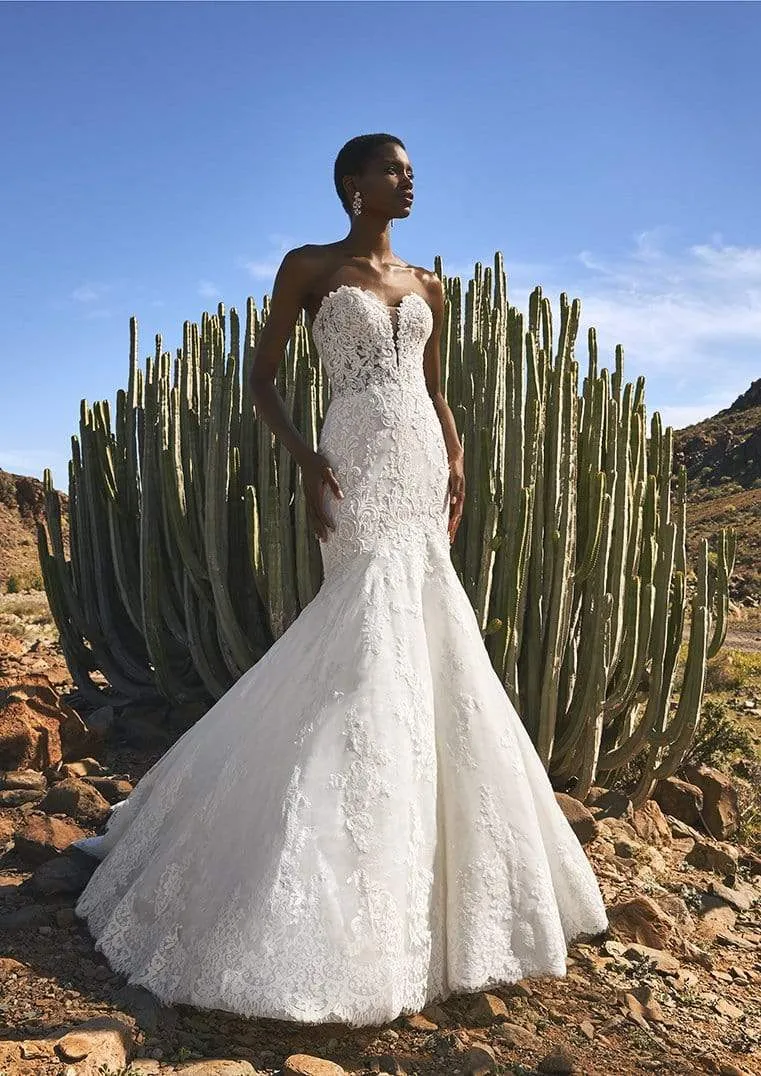 Pronovias: Fingal (Clearance)
