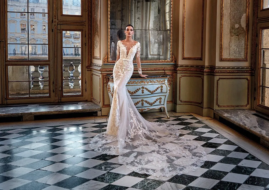 Pronovias Privee: Eirian