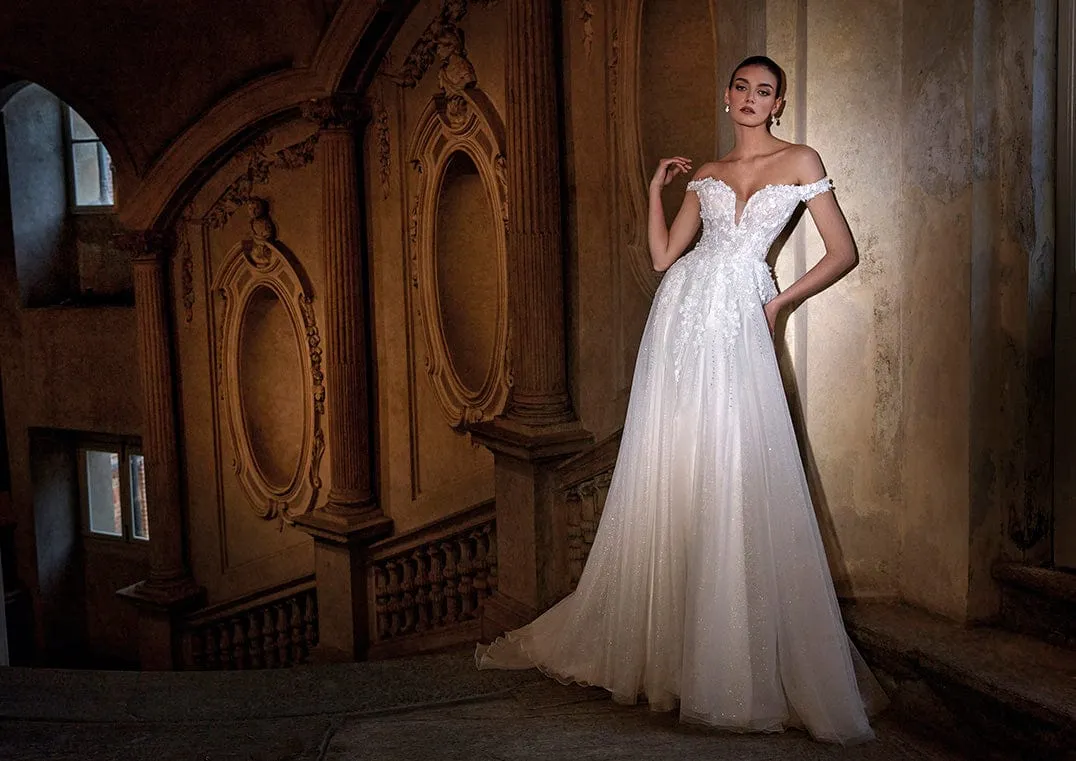 Pronovias Privee: Turmalin