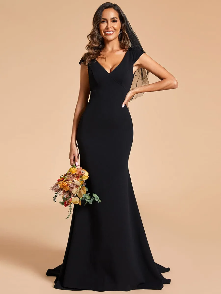 Rawiri cap sleeve fitted wedding gown in Ivory or Black