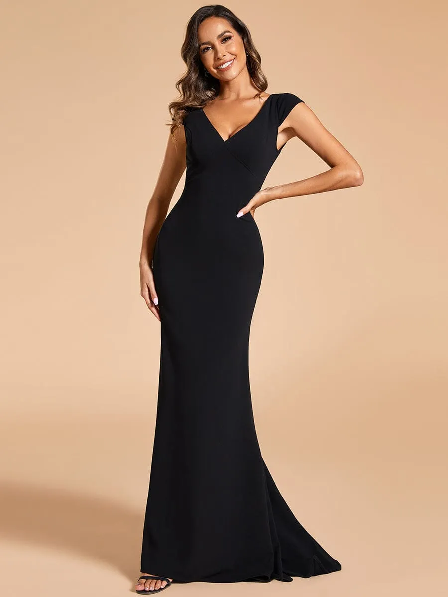 Rawiri cap sleeve fitted wedding gown in Ivory or Black