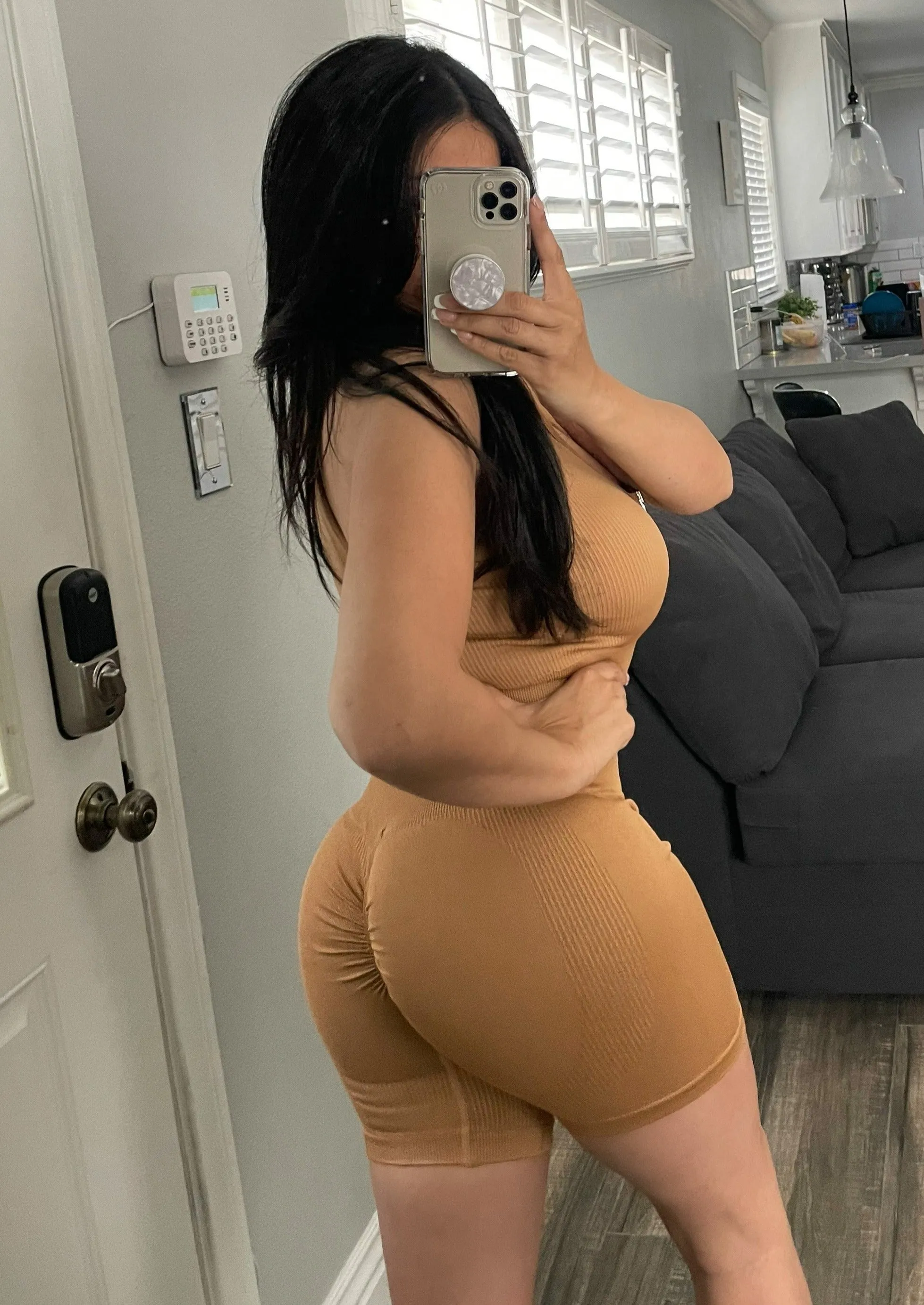 REENA set (Camel)