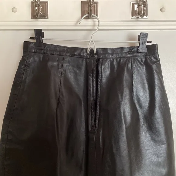 RINZI VINTAGE BLACK LEATHER MINI SKIRT Sz 7/8 PERFECT SHAPE