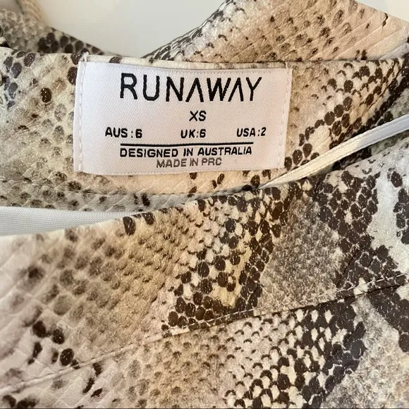 Runaway - Snakeskin Mini Skirt Sand