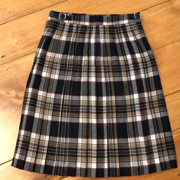 Scottish bundle, 1 skirt and 1 scarf